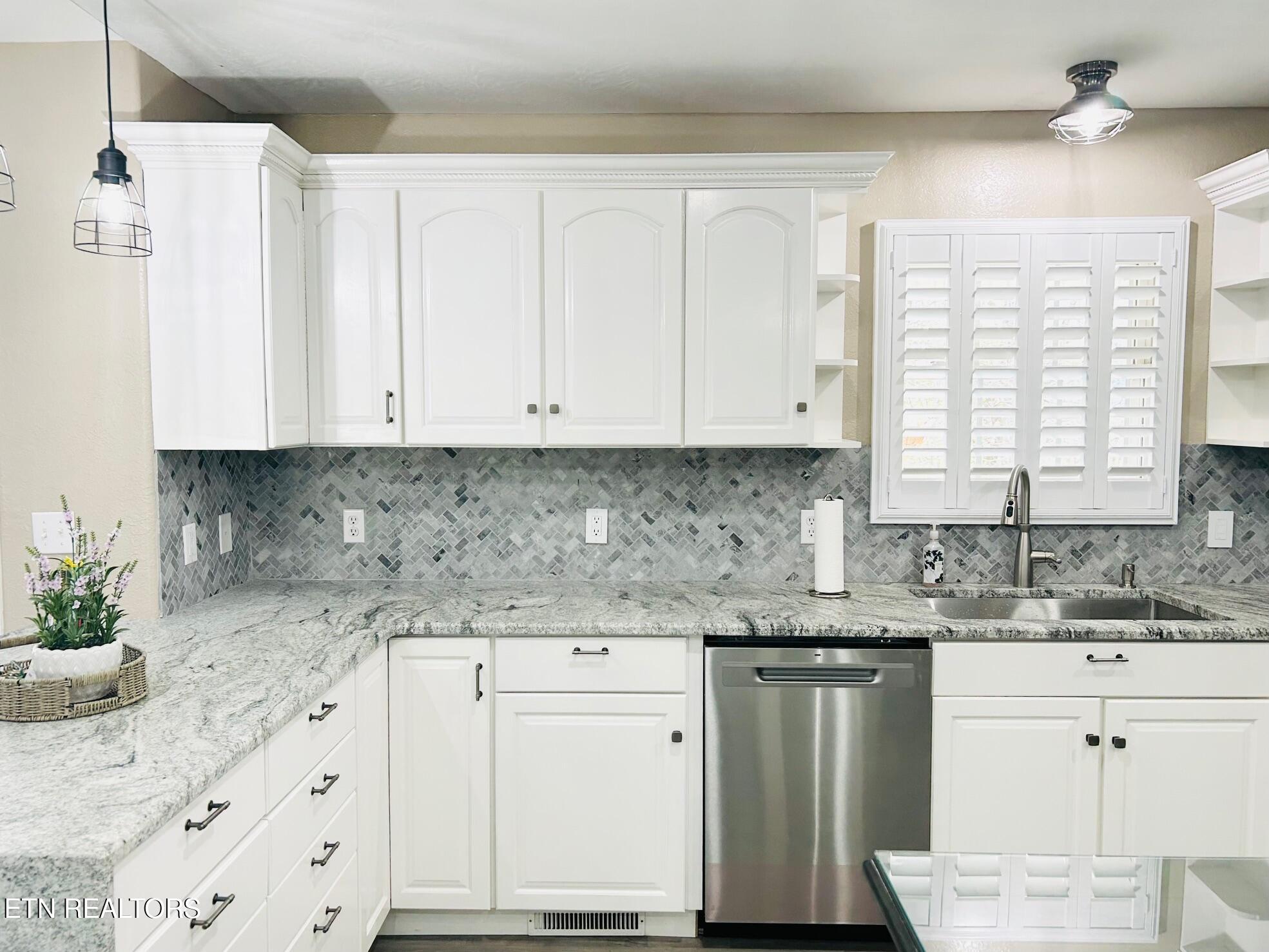 260 Rotherham Drive Crossville, TN 38558 - Photo 13 of 55 IMG_9172