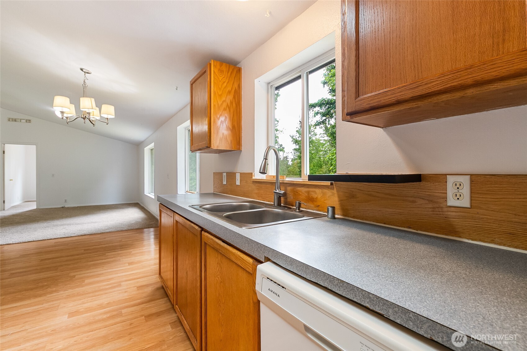 370 Van Wyck Road Bellingham, WA 98226 - Photo 16 of 36 Gallery Image 16