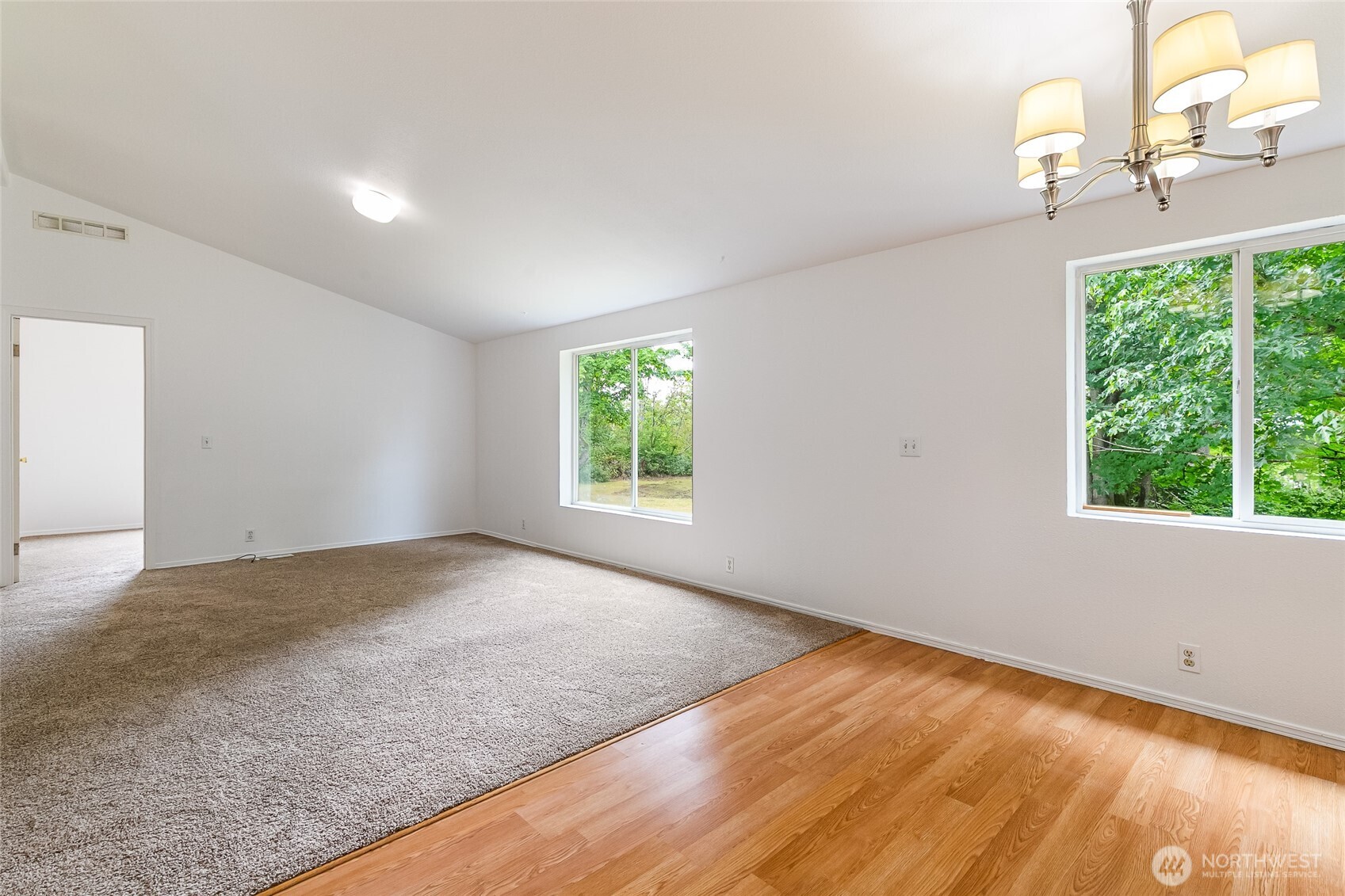 370 Van Wyck Road Bellingham, WA 98226 - Photo 9 of 36 Gallery Image 9
