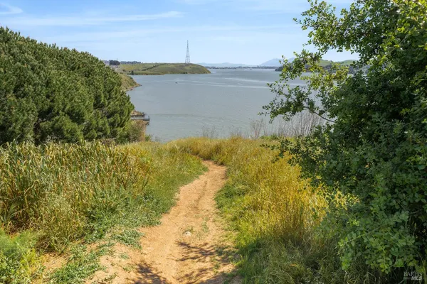 $500,000 | 911 Point Reyes Court, Unit 6, Vallejo, CA 94591