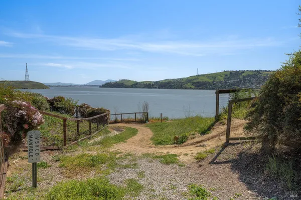 $500,000 | 911 Point Reyes Court, Unit 6, Vallejo, CA 94591