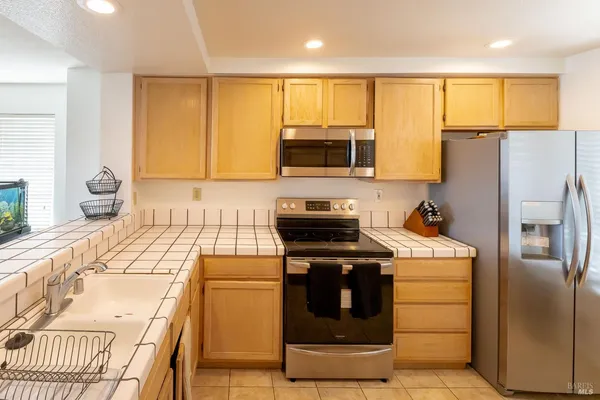 $500,000 | 911 Point Reyes Court, Unit 6, Vallejo, CA 94591