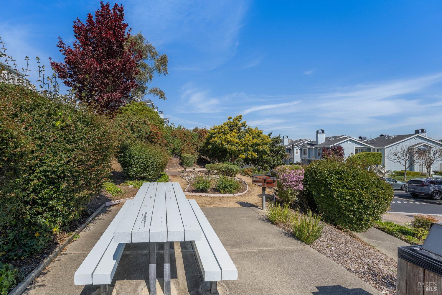 911 Point Reyes Court, Unit 6 Vallejo, CA 94591 - Photo 32 of 35