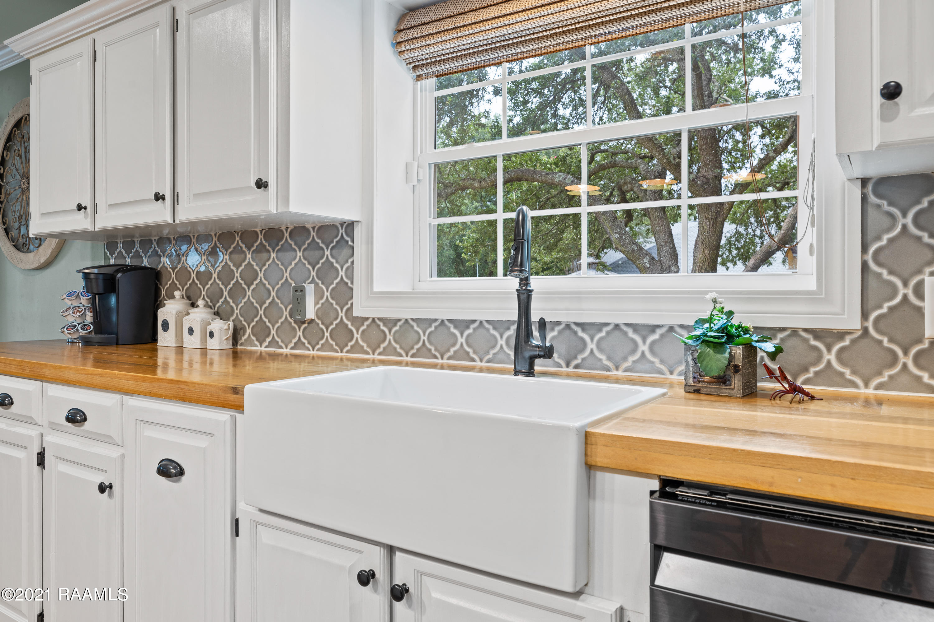3504 Northside Road New Iberia, LA 70563 - Photo 10 of 43 Gallery Image 10