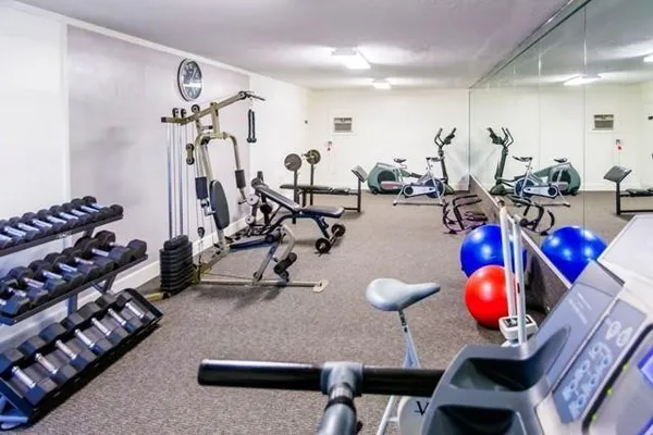 $1,475 | 2191 Northeast 68th Street, Unit 427, Fort Lauderdale, FL 33308