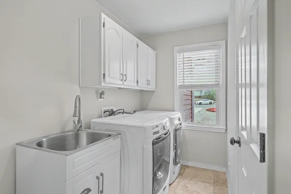 $629,000 | 132 Hidden Fawn Circle, Goose Creek, SC 29445