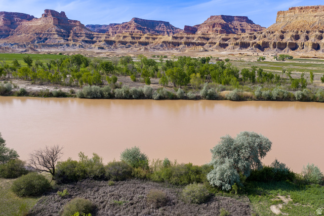 4915 Hastings Road Green River, UT 84525 - Photo 16 of 38