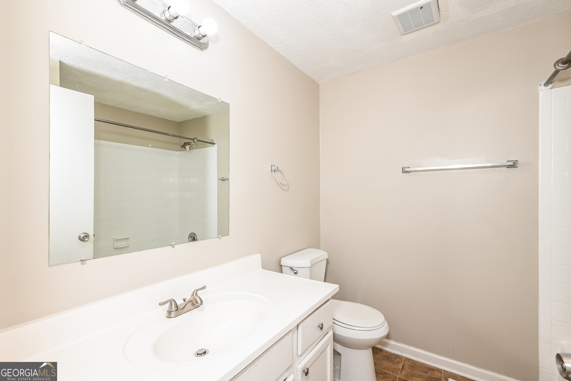 5343 Martins Crossing Road Stone Mountain, GA 30088 - Photo 13 of 22