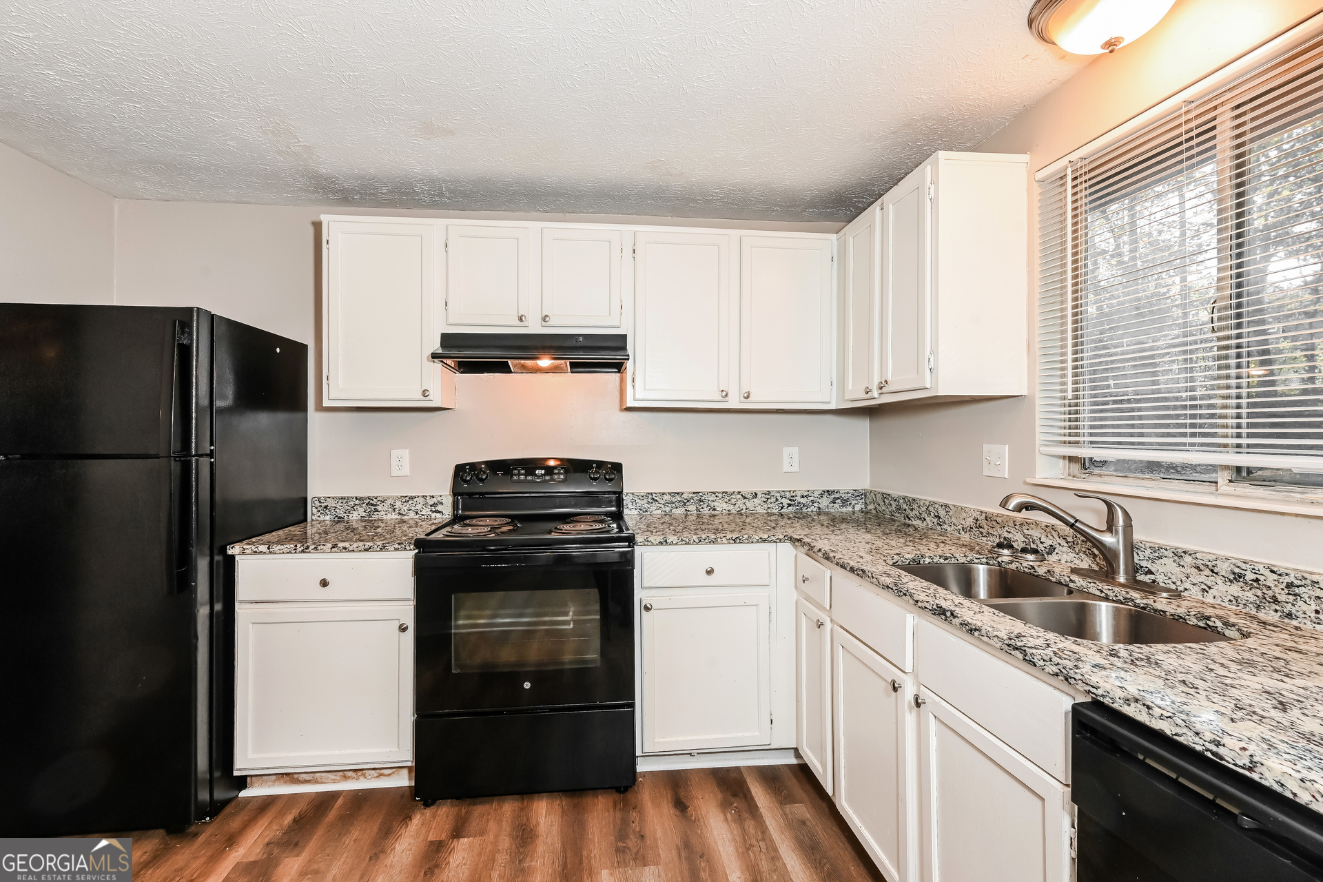 5343 Martins Crossing Road Stone Mountain, GA 30088 - Photo 6 of 22