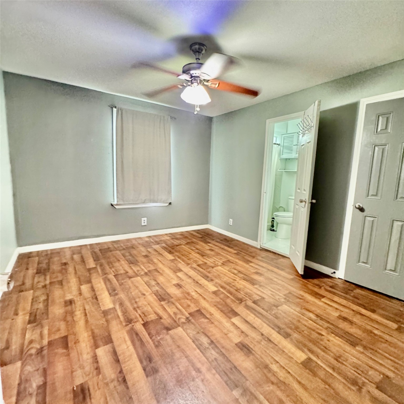 403 Clear Lake Road Highlands, TX 77562 - Photo 9 of 12