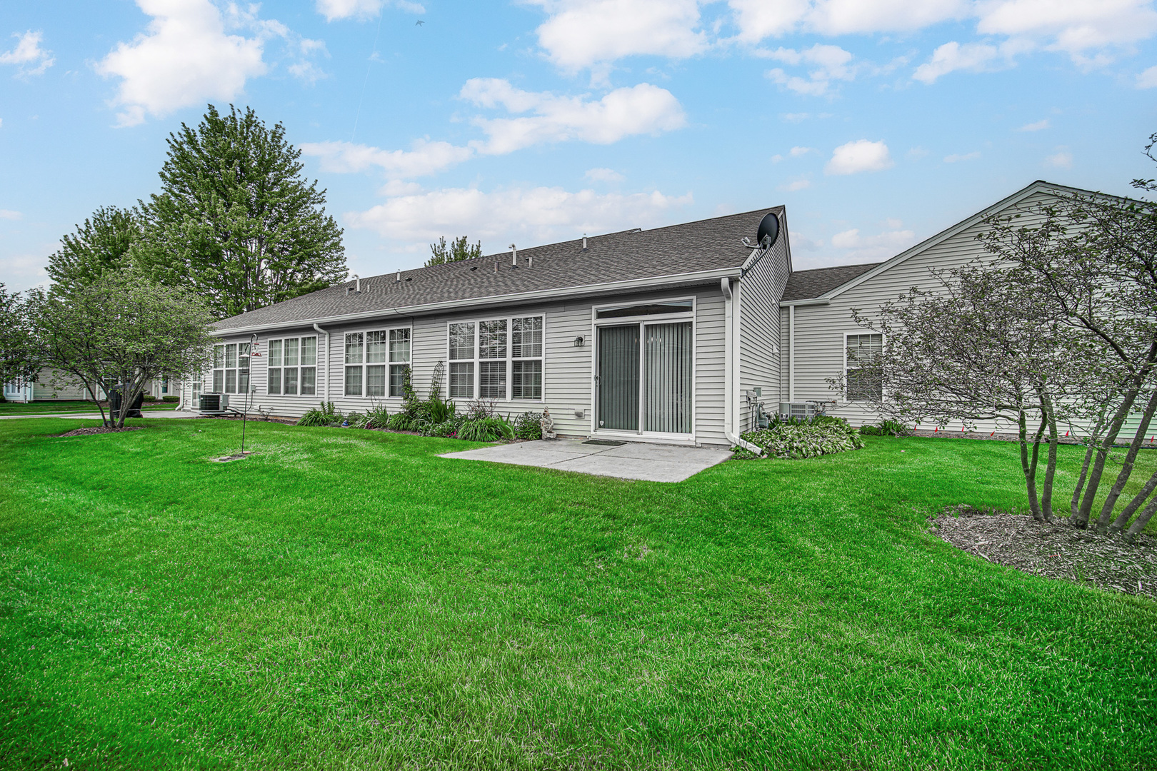 13528 Bonaire Road Huntley, IL 60142 - Photo 17 of 18