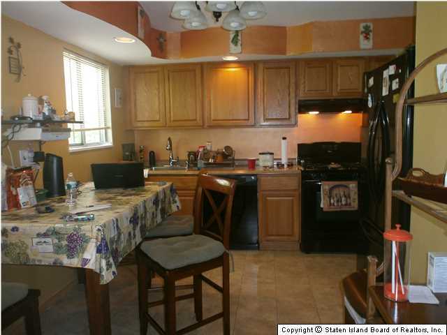 102 Annadale Road Staten Island, NY 10312 - Photo 3 of 10 Additional Photo
