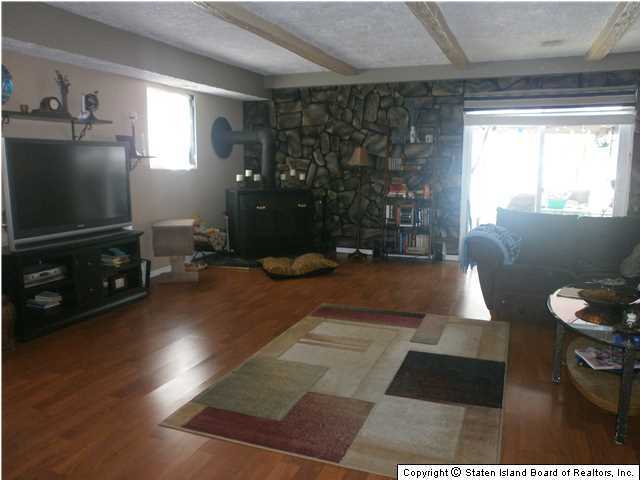 102 Annadale Road Staten Island, NY 10312 - Photo 6 of 10 Additional Photo