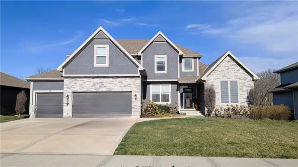 $649,000 | 2120 Foxtail Drive, Kearney, MO 64060