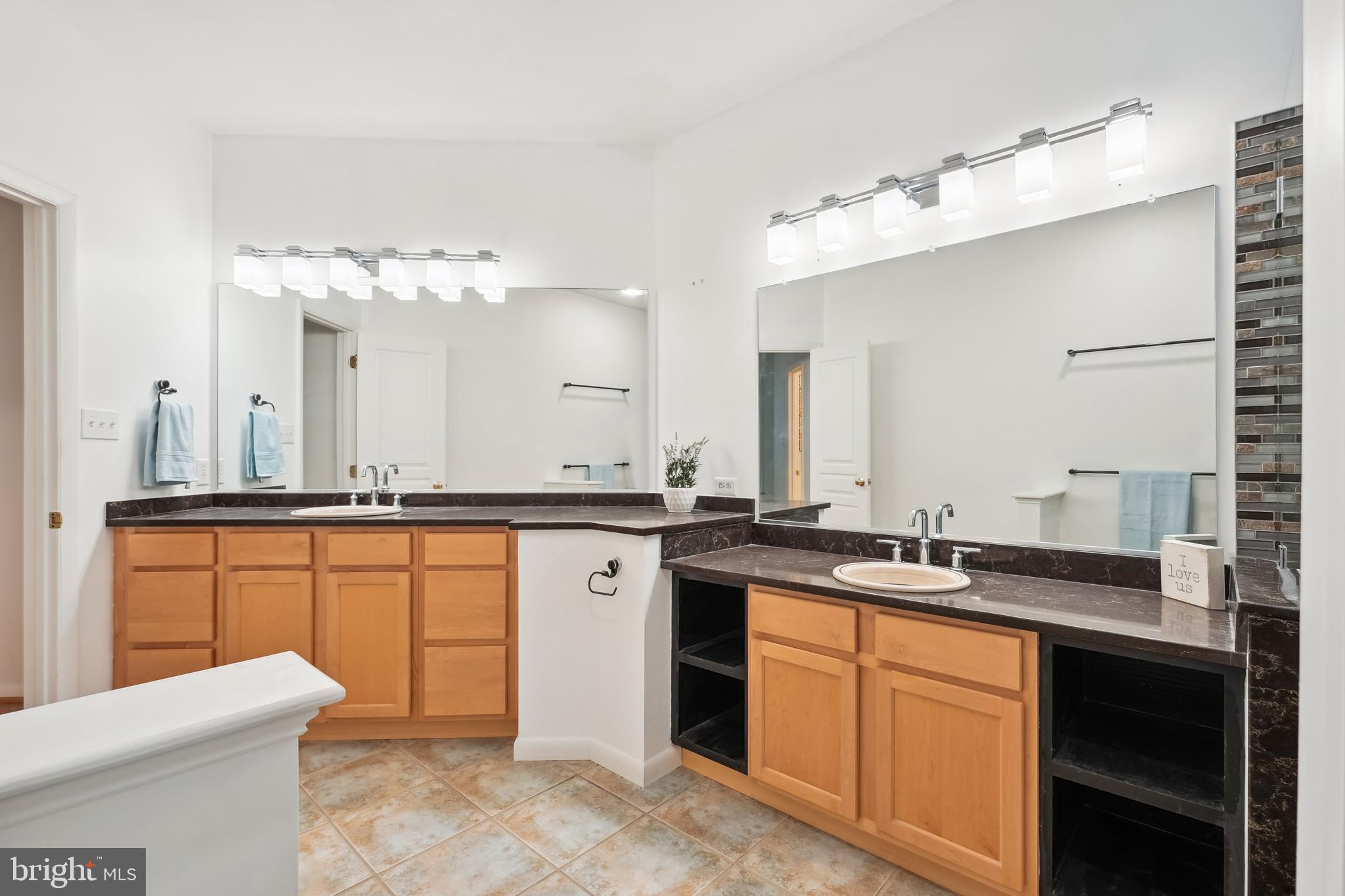 5941 Cherry Hill Road Huntingtown, MD 20639 - Photo 16 of 42 Amazing Space