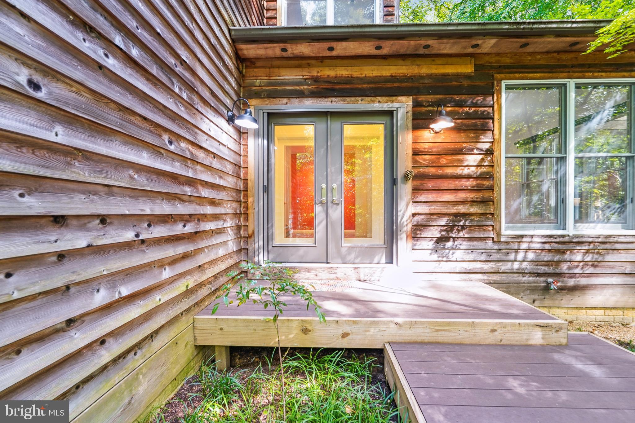5941 Cherry Hill Road Huntingtown, MD 20639 - Photo 34 of 42 What an entrance!