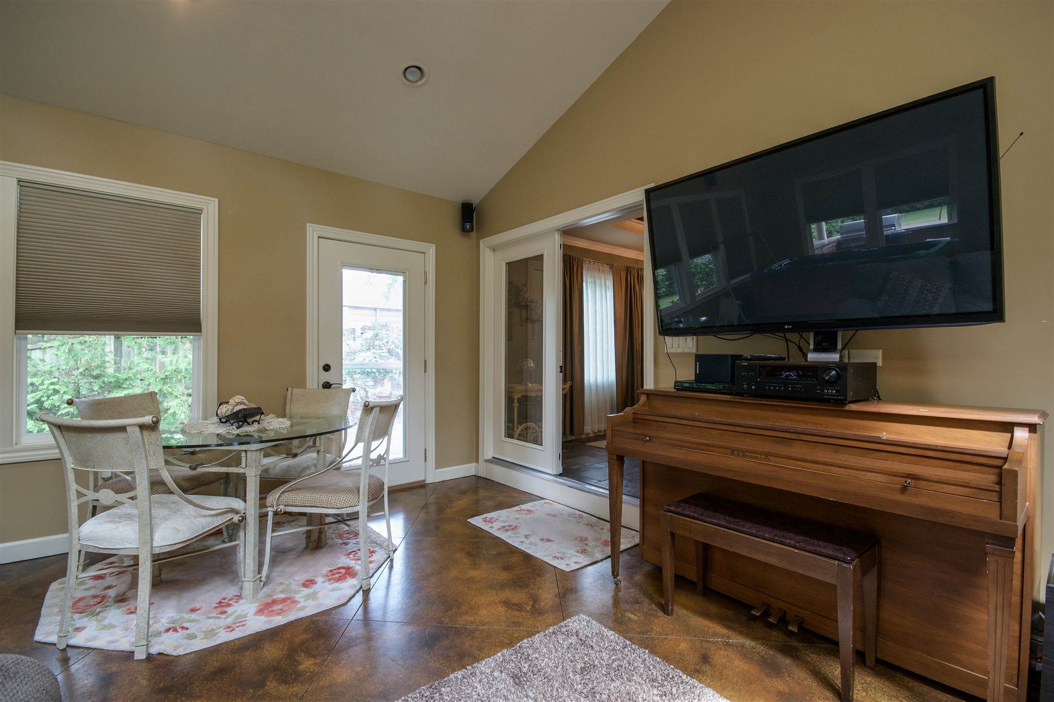 210 Carter Road Goshen, IN 46526 - Photo 15 of 33 Gallery Image 15