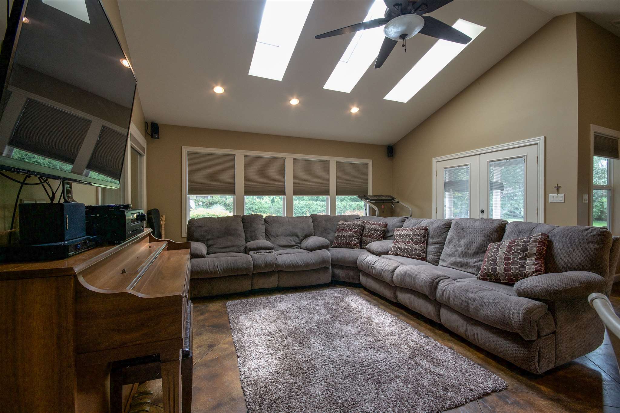 210 Carter Road Goshen, IN 46526 - Photo 16 of 33 Gallery Image 16