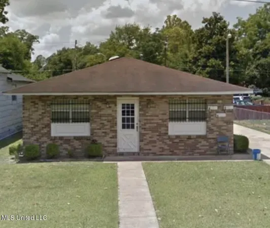 $129,000 | 715 Central Street, Belzoni, MS 39038