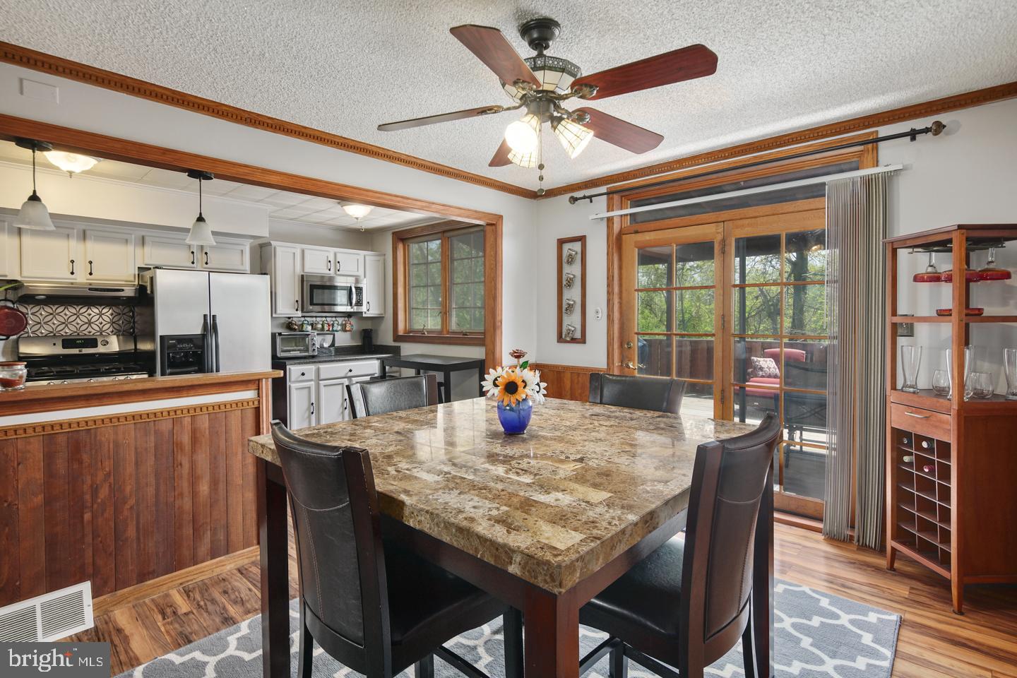11884 Basile Road Philadelphia, PA 19154 - Photo 11 of 26 Roomy Dining Area