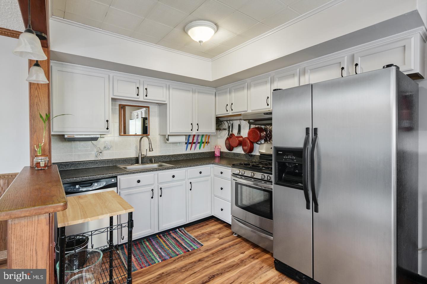 11884 Basile Road Philadelphia, PA 19154 - Photo 8 of 26 Eat-in Kitchen