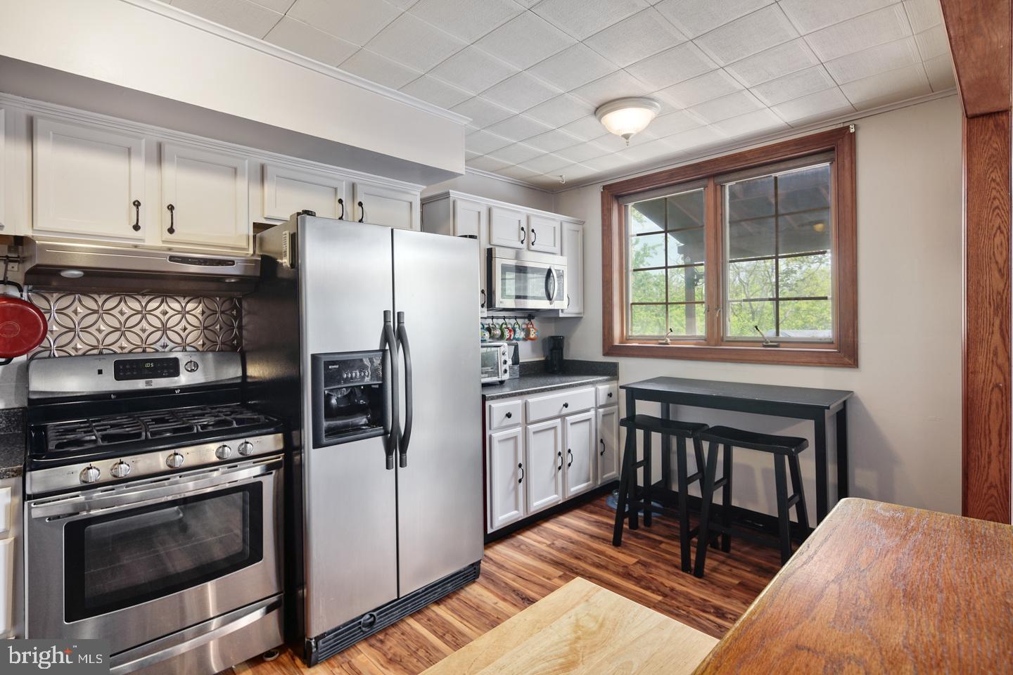 11884 Basile Road Philadelphia, PA 19154 - Photo 9 of 26 Stainless Steel Appliances
