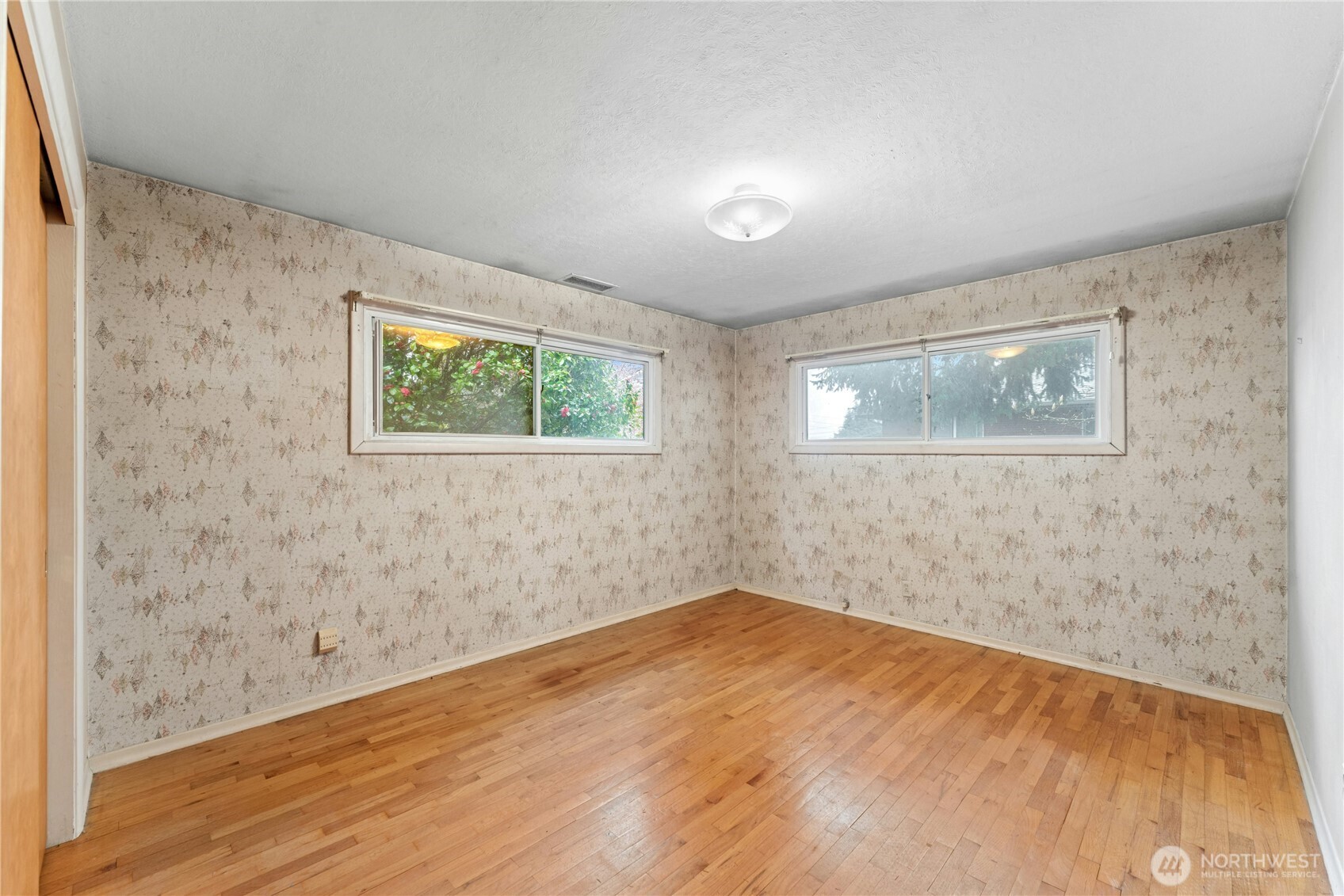 429 Harvard Avenue Fircrest, WA 98466 - Photo 11 of 31