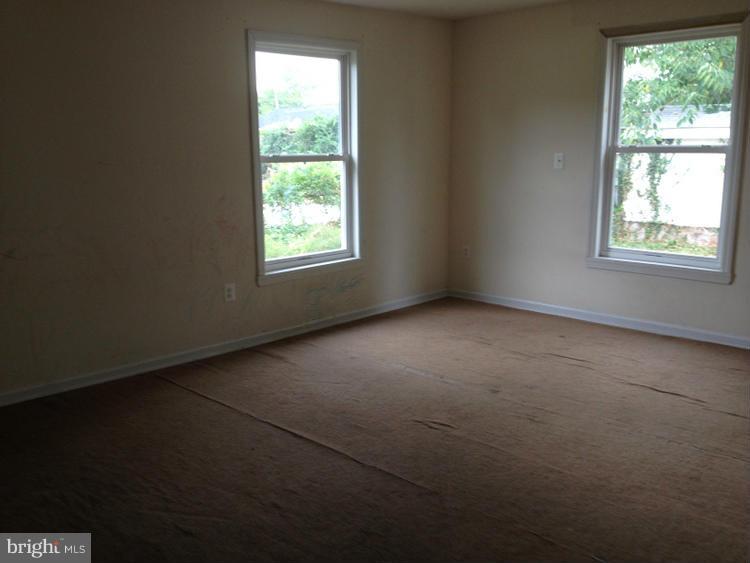 5228 Forman Court Springfield, VA 22151 - Photo 19 of 30 Bedroom (Master)