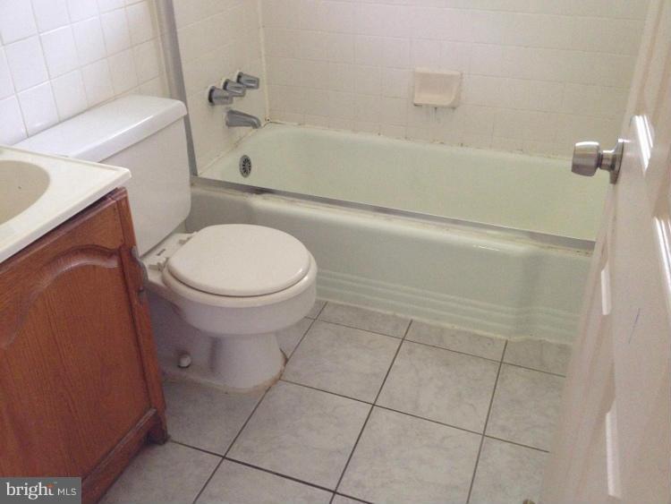 5228 Forman Court Springfield, VA 22151 - Photo 25 of 30 Bath