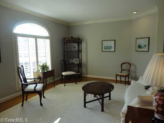 1005 Nuthatch Court High Point, NC 27262 - Photo 3 of 16 Living Room. Spacious and Bright
