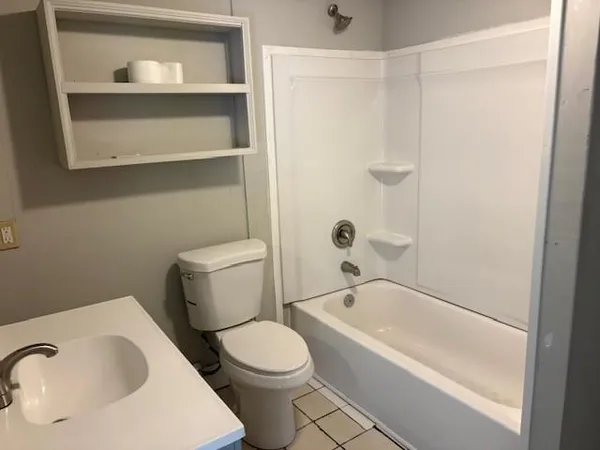 $220,000 | 219 Grove Avenue Southeast, Lindale, GA 30147