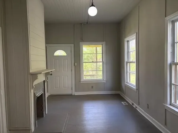 $220,000 | 219 Grove Avenue Southeast, Lindale, GA 30147