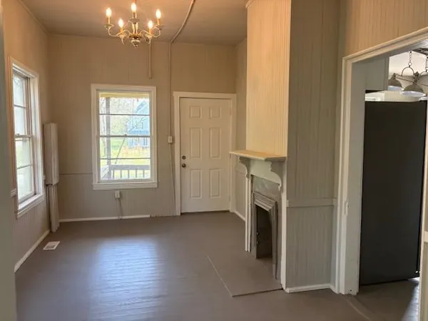 $220,000 | 219 Grove Avenue Southeast, Lindale, GA 30147