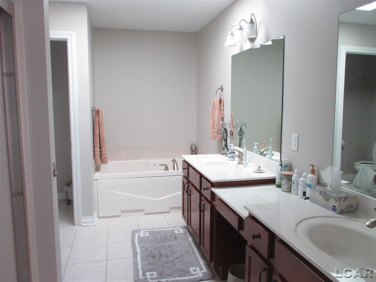 7253 Sydney Court Spring Arbor, MI 49283 - Photo 14 of 35 50066327-14.JPG