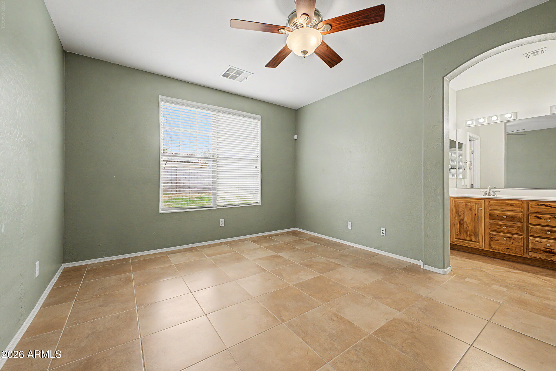 15352 West Wethersfield Road Surprise, AZ 85379 - Photo 17 of 30 18 - Wethersfield 15352