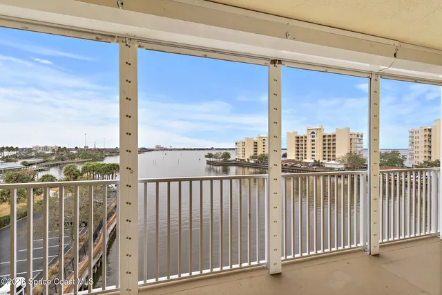 $475,000 | 134 Starboard Lane, Unit 402, Merritt Island, FL 32953