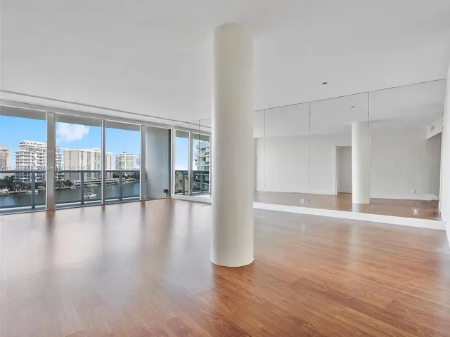 $379,000 | Normandy Isle, Miami Beach, FL 33141