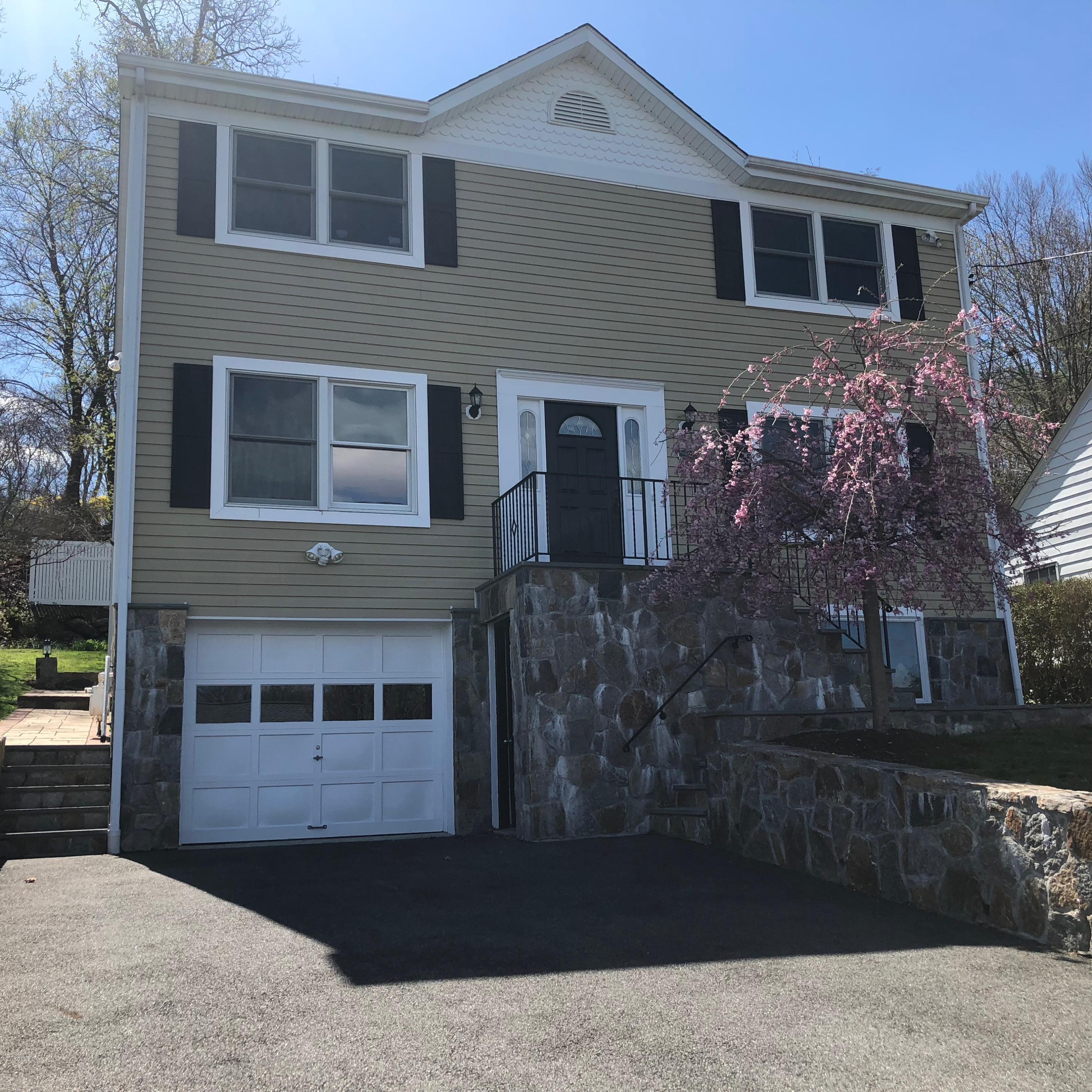 36 Nicholas Avenue, Greenwich, CT 06831 Compass