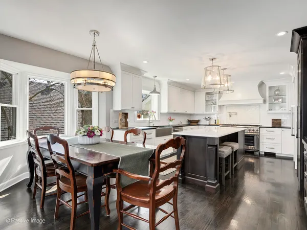$1,899,000 | 11 West Birchwood Avenue, Hinsdale, IL 60521