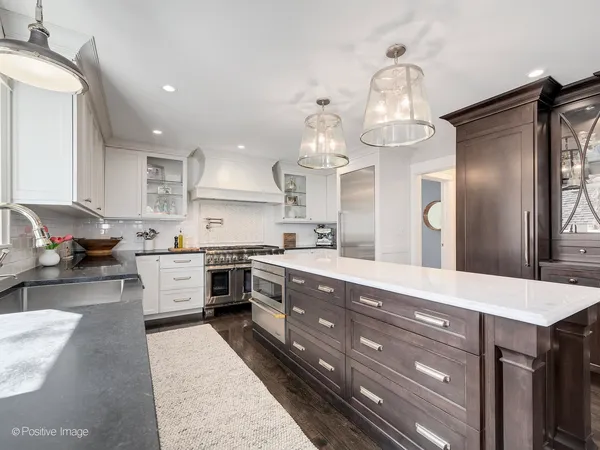 $1,899,000 | 11 West Birchwood Avenue, Hinsdale, IL 60521