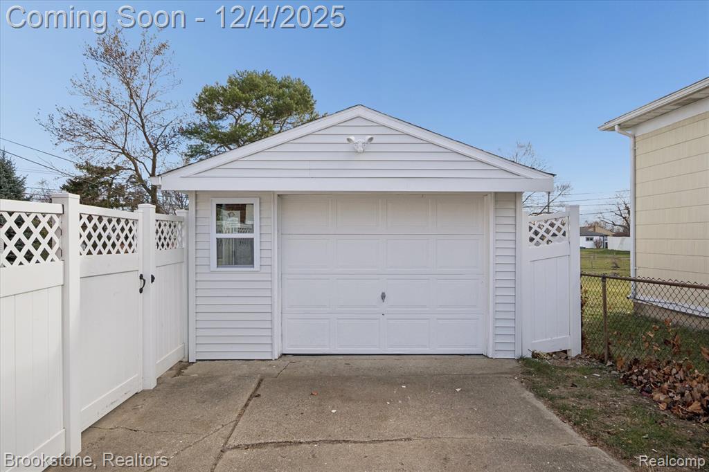 34020 Dequindre Road Sterling Heights, MI 48310 - Photo 40 of 41 Gallery Image 40