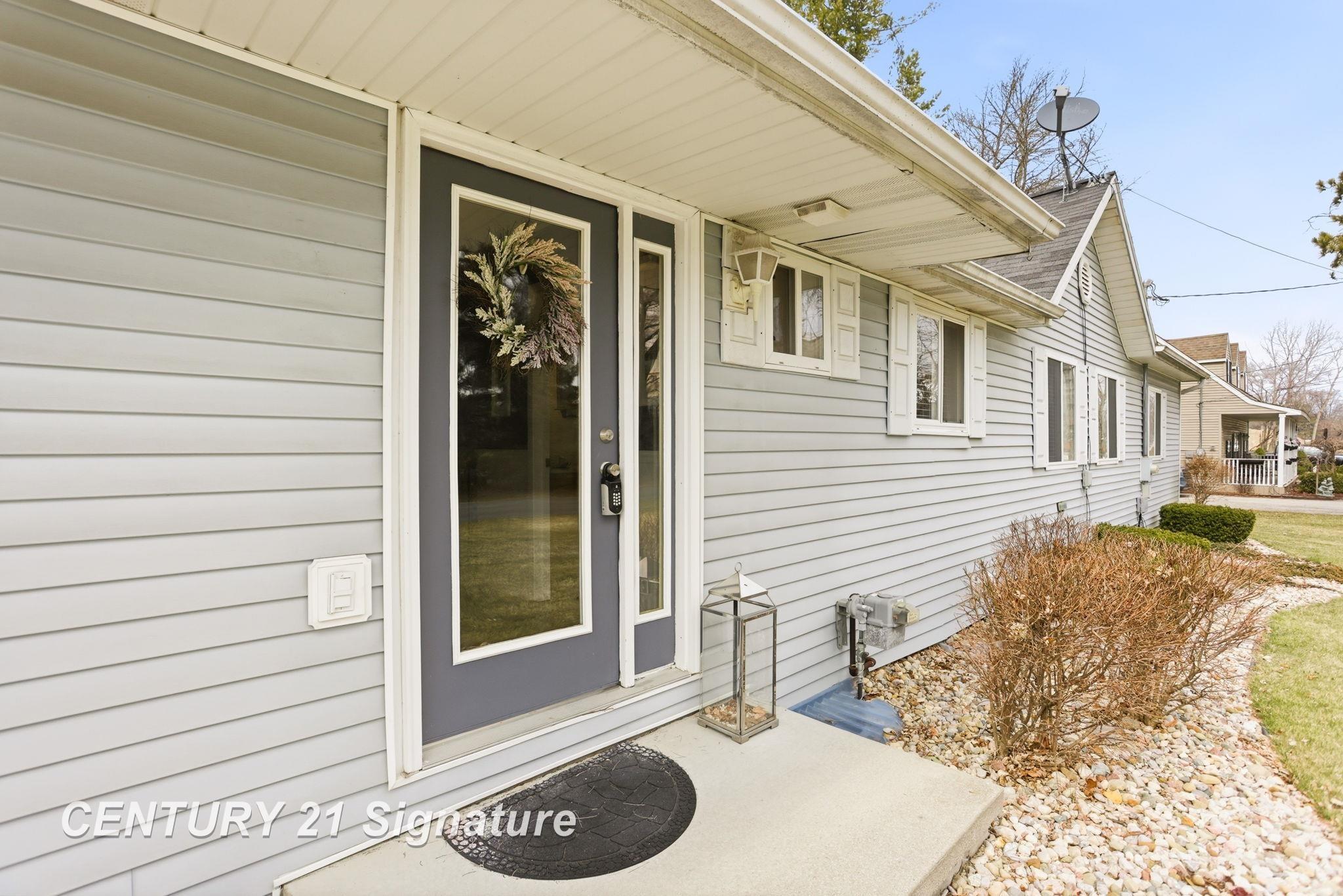 526 South Maple Street Hemlock, MI 48626 - Photo 2 of 45