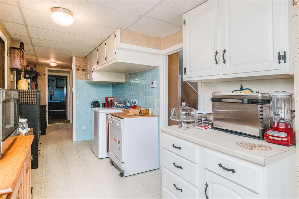 706 Gifford Road Westport, MA 02790 - Photo 29 of 38