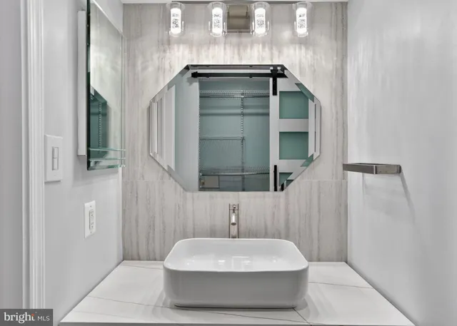 $2,700 | 12859 Mill House Court, Woodbridge, VA 22192