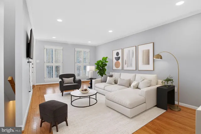 $2,700 | 12859 Mill House Court, Woodbridge, VA 22192