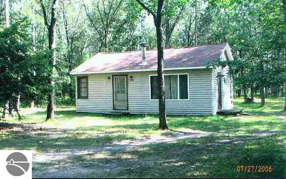 5190 Hardlicka Road Hale, MI 48739 - Photo 1 of 8 1751571.JPG