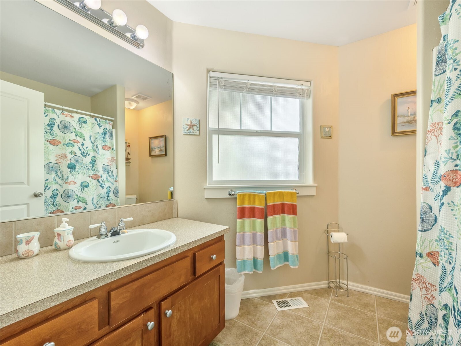 316 7th Street Southwest, Unit 13 Long Beach, WA 98631 - Photo 4 of 33