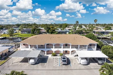 $225,000 | 1308 Southeast 42nd Street, Unit 5, Cape Coral, FL 33904
