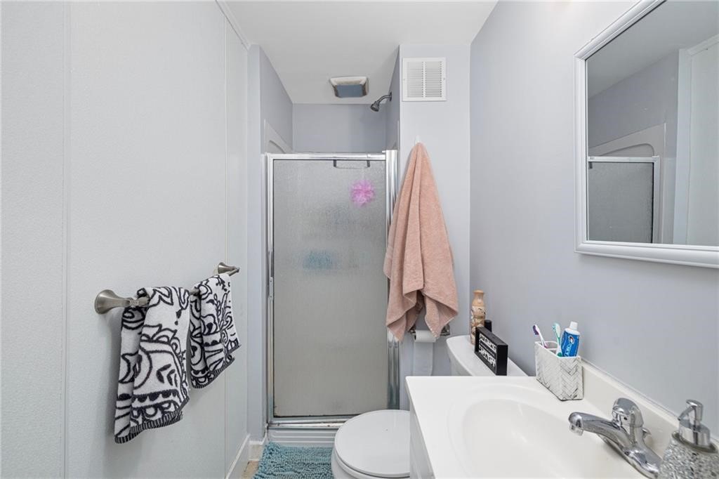 423 Thames Street Newport, RI 02840 - Photo 17 of 20