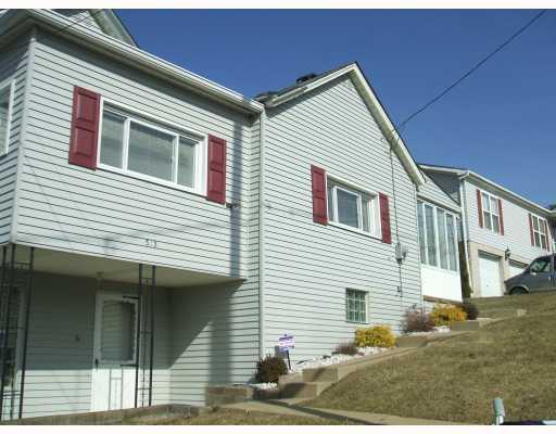 513 Center Hill Road Plum, PA 15239 - Photo 1 of 13 Exterior Front.